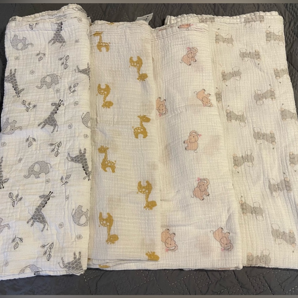 Aden & Anais bundle of 4 animal muslin swaddle blanket bundle